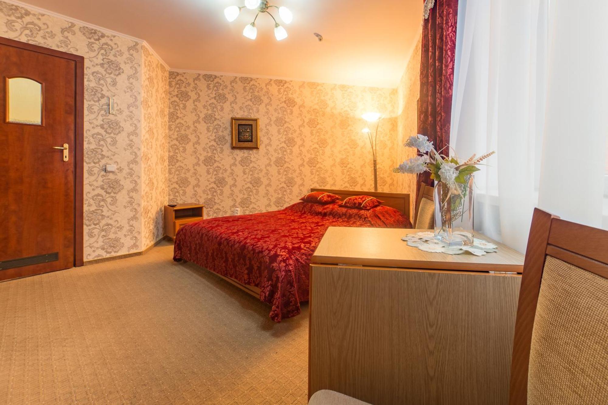 Hotel Premyer トラスコヴェッツ エクステリア 写真