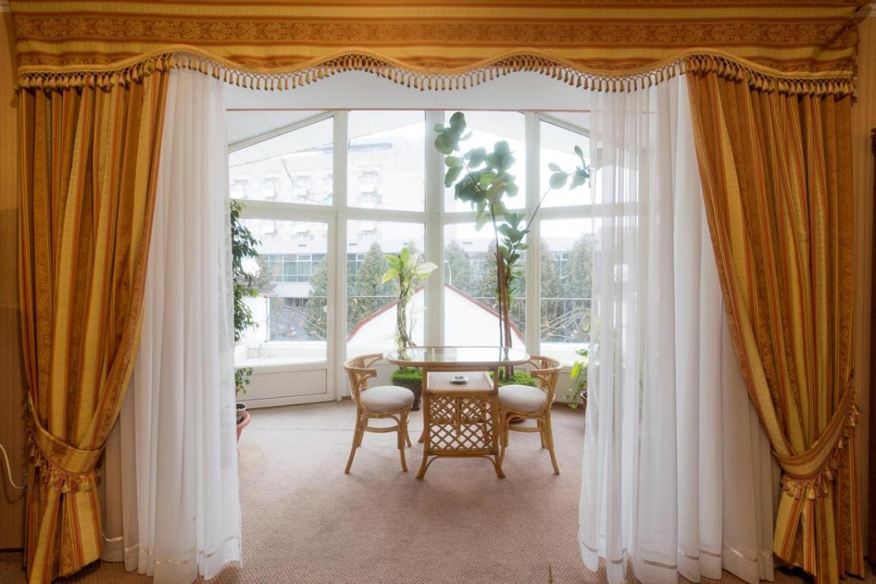 Hotel Premyer トラスコヴェッツ エクステリア 写真