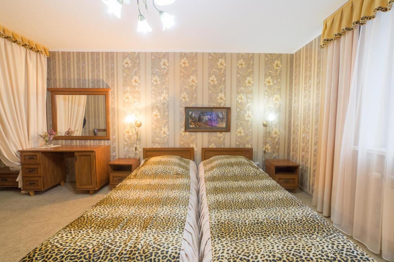 Hotel Premyer トラスコヴェッツ エクステリア 写真