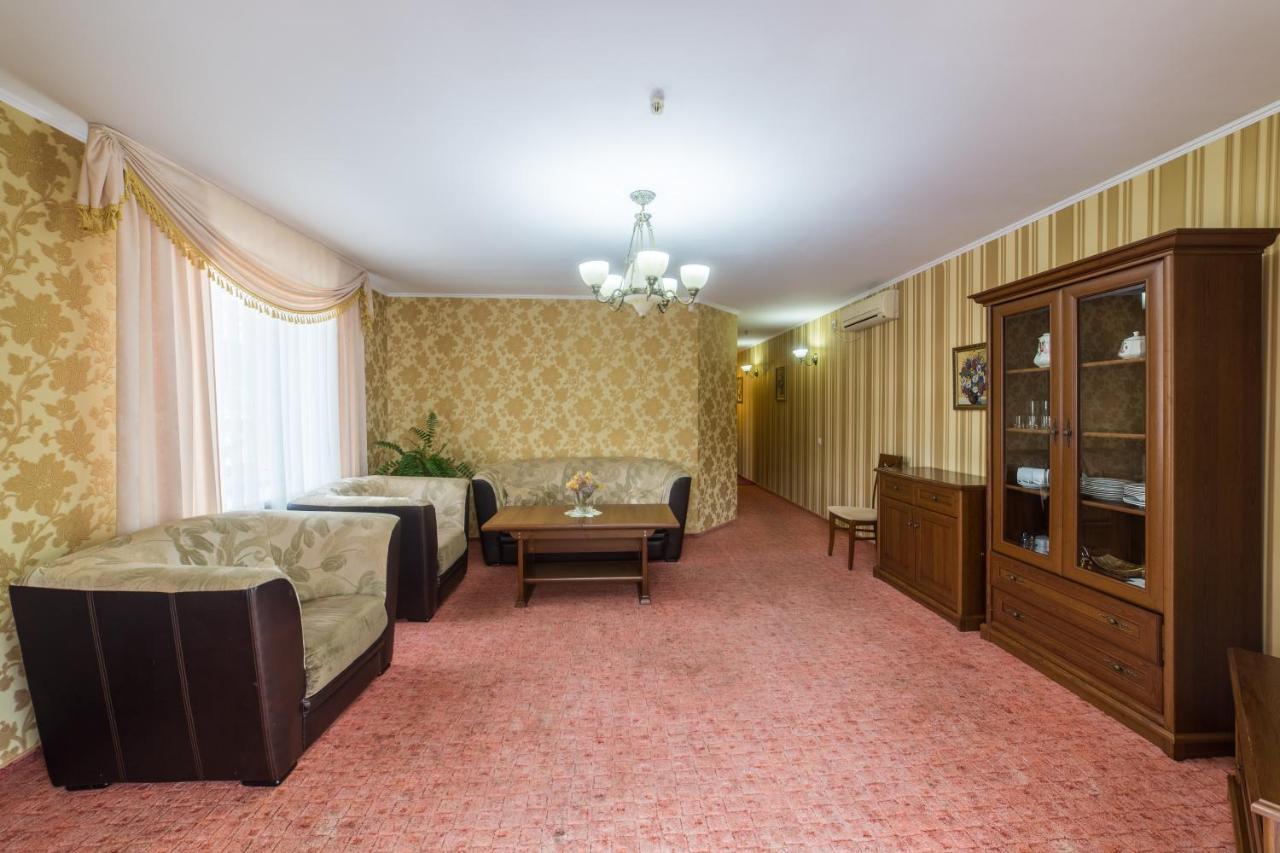 Hotel Premyer トラスコヴェッツ エクステリア 写真