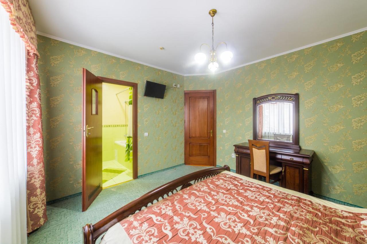 Hotel Premyer トラスコヴェッツ エクステリア 写真